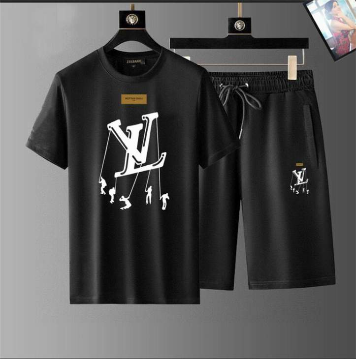 Picture of LV Shirt Pant Suits _SKULVM-5XL12yn24823507